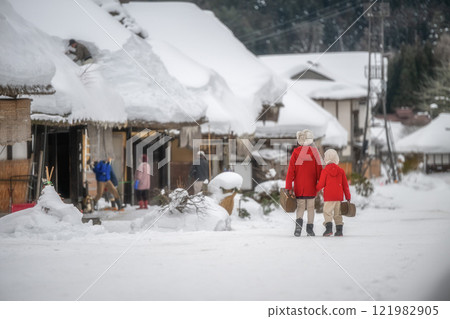 Snow-covered Ouchijuku in Shimogo Town, Fukushima Prefecture Snow-covered Ouchijuku in Shimogo Town, Fukushima Prefecture 121982905
