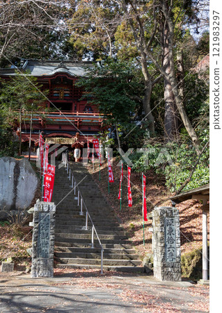 The approach to Mizusawa Kannon The approach to Mizusawa Kannon 121983297