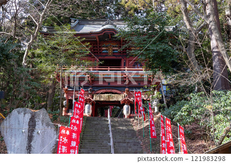 The approach to Mizusawa Kannon The approach to Mizusawa Kannon 121983298