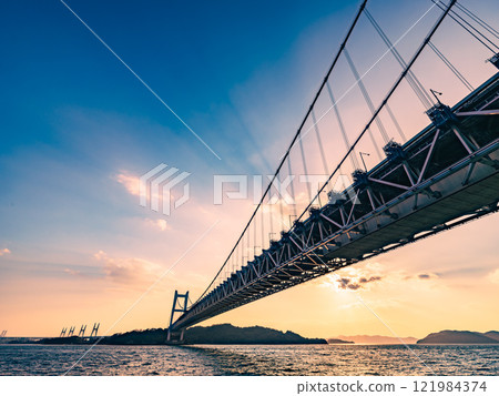 The Great Seto Bridge seen from directly below in the evening at Tatsunoura Park in Okayama Prefecture The Great Seto Bridge seen from directly below in the evening at Tatsunoura Park in Okayama Prefecture 121984374