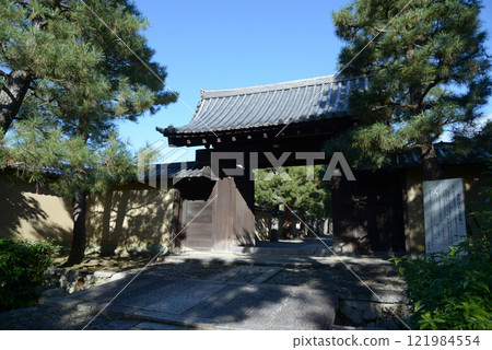 Daitokuji Temple South Gate Murasakino, Kita Ward, Kyoto City 121984554