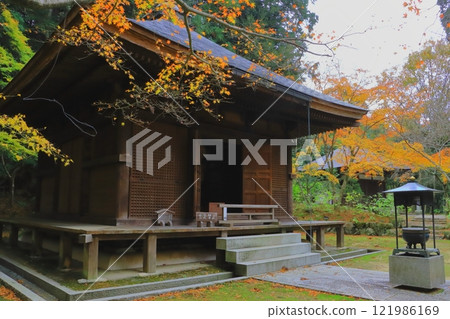 秋天的金剛林寺（滋賀縣愛正町地藏堂） 121986169