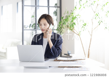 商業 女商人工作 商業 女商人工作 121986808