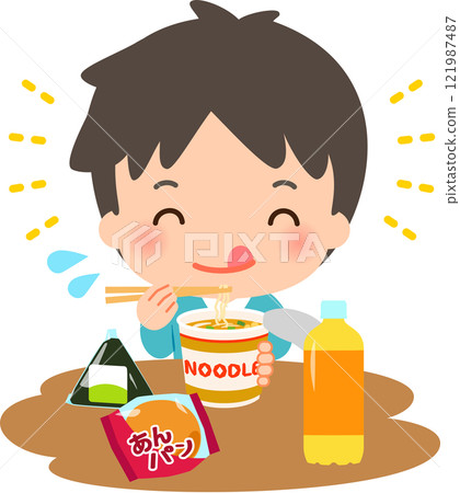 餐點包括杯裝拉麵、甜麵包和果汁的男人 121987487