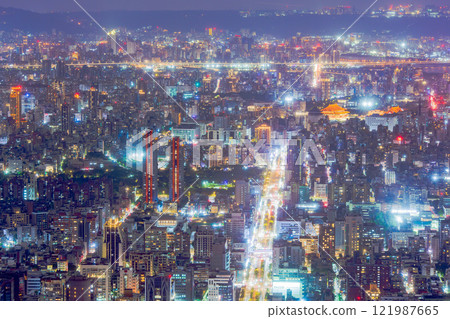 台灣台北 101 大樓的夜景 台灣台北 101 大樓的夜景 121987665