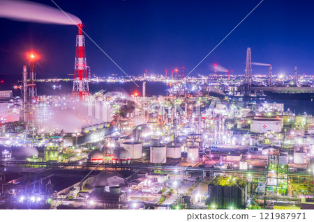 Mie Prefecture Yokkaichi Port Building Factory Night View Mie Prefecture Yokkaichi Port Building Factory Night View 121987971
