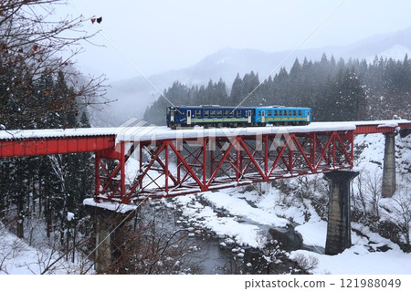 [Akita Inland Longitudinal Railway] AN-8800 series (Akita Inland Line: Kayakusa - Waranai) 121988049