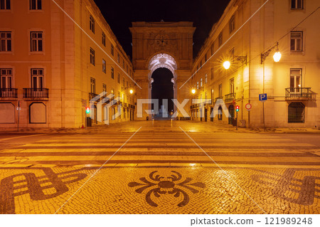 Arco da Rua Augusta at Night, Lisbon, Portugal 121989248