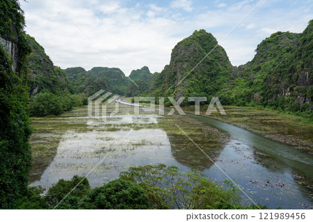 World Heritage Site: Vietnam's Landscape-related Heritage Sites: Tam Coc, Vietnam 121989456