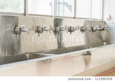 Water taps, hand washing facilities, hand washing sinks and drinking fountains at schools Water taps, hand washing facilities, hand washing sinks and drinking fountains at schools 121990309