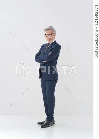 Portrait of a senior man in a suit 121992271