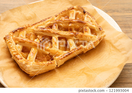 Hand made apple pie Hand made apple pie 121993004