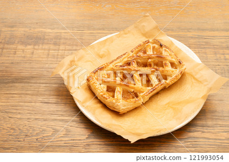 Hand made apple pie Hand made apple pie 121993054