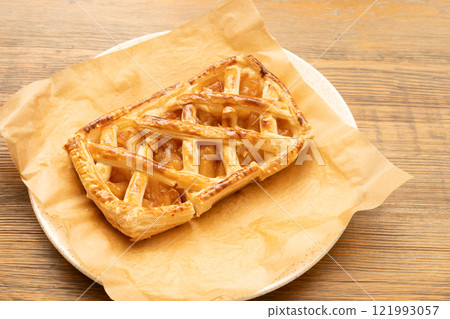 Hand made apple pie Hand made apple pie 121993057