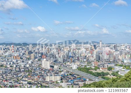 福岡縣北九州市，從山上看到的北九州市小倉的城市景觀 121993567