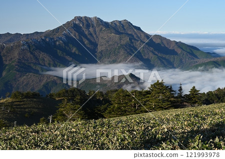 2日上午 石鎚山（愛媛郡西條市景森出發） 121993978