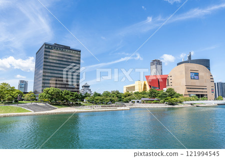 福岡縣北九州市小倉市街景(北九州市政府、小倉城、北九州河畔步道週邊) 福岡縣北九州市小倉市街景(北九州市政府、小倉城、北九州河畔步道週邊) 121994545