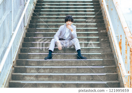 男的肖像 121995659