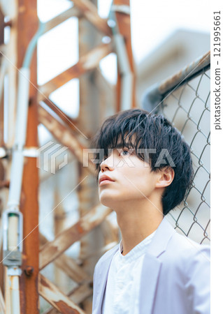 男的肖像 121995661