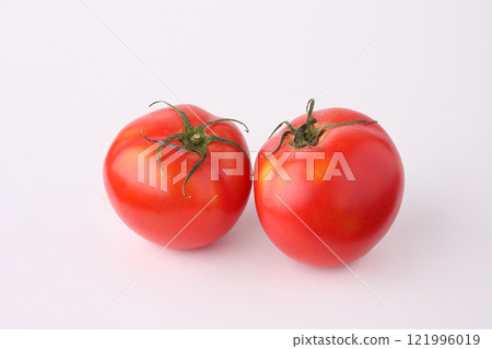 Organic fresh vegetables tomato green onion komatsuna spinach radish burdock 121996019