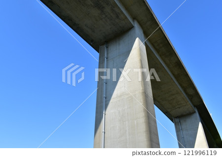 The elevated road seen from below The elevated road seen from below 121996119