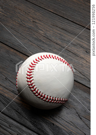 Rigid baseball ball 121998256