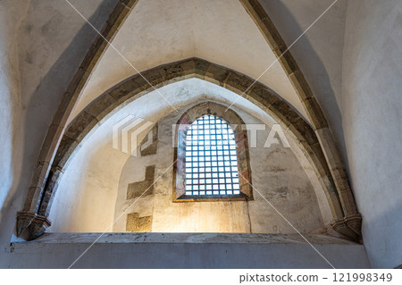 Ornate interior of the Convent of Christ in the Castle of Tomar in Portugal. Built by the Knights Templar 121998349