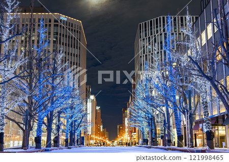 Winter illuminations at Kita 3-jo Square (Akapla) in Sapporo, Hokkaido 121998465