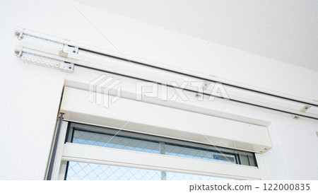 Simple window and curtain rail 122000835