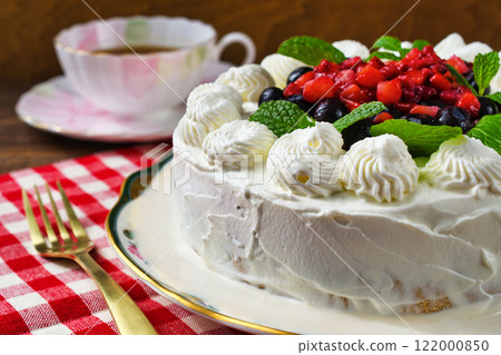 Mexican dessert Pastel de tres leches 122000850