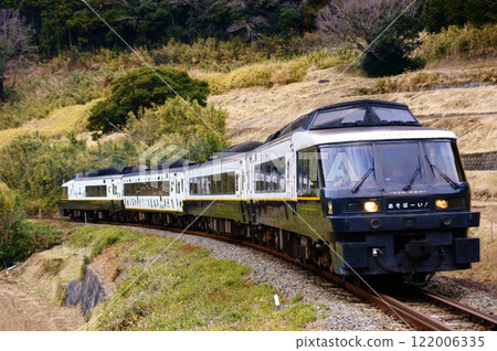 來體驗一下攀登阿蘇索瑪山陡坡的特快列車吧！ 122006335