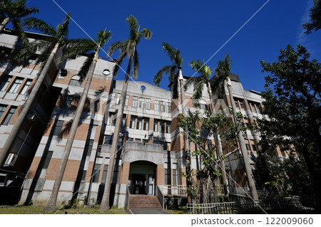 National Taiwan University, Department of Biomechanical and Electrical Engineering, Chiwukan (Taipei City, Taiwan) National Taiwan University, Department of Biomechanical and Electrical Engineering, Chiwukan (Taipei City, Taiwan) 122009060