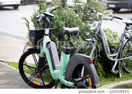 Shared bikes in Germany Shared bikes in Germany 122010914