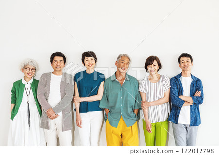 Portraits of youthful middle-aged and senior men and women 122012798