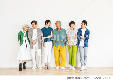 青年中老年男女肖像 青年中老年男女肖像 122012827