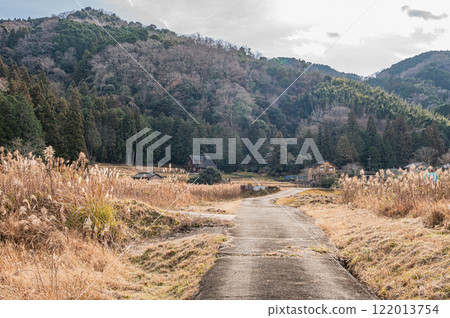 京都府笠置町冬季鄉村風光 122013754