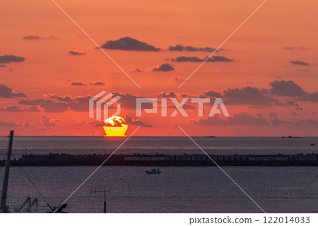 Daruma Asahi: Island where God resides, Yakushima, an offshore Alps (Autumn) 122014033