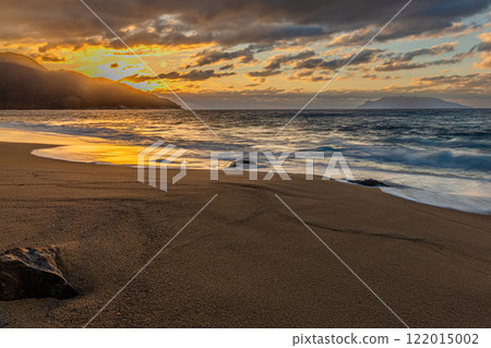 Sunset, sea turtle spawning ground, Nagata Inakahama, Yakushima (winter) Sunset, sea turtle spawning ground, Nagata Inakahama, Yakushima (winter) 122015002