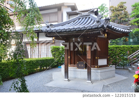 Shinran-do (Rokkakudo (Chofoji) / Rokkaku-dori Higashinotoin Nishinyudo-no-mae-cho, Nakagyo Ward, Kyoto City) 122015153