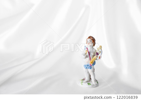 White satin and antique ceramic doll 122016839