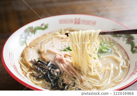 吃豬骨拉麵 122016968