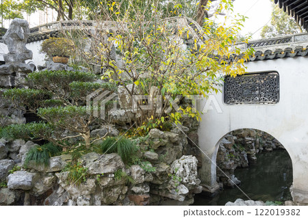 Yu Garden in Shanghai, China Yu Garden in Shanghai, China 122019382