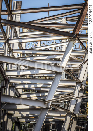 Construction of a modern complex 122019601