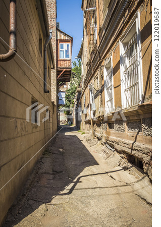 Narrow streets of the old city Narrow streets of the old city 122019687