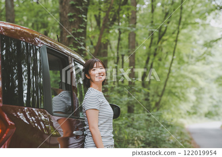 Summer vacation trip by car 122019954