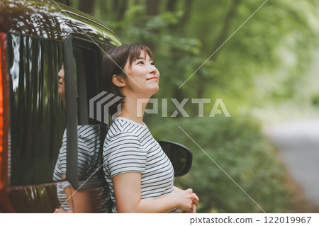 Summer vacation trip by car 122019967