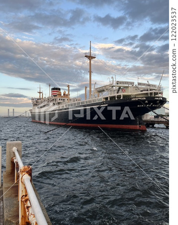 A ship anchored at the port 122023537