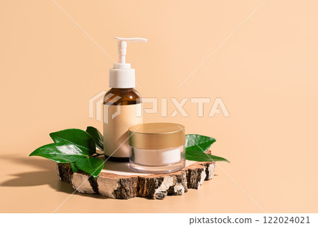 Body care natural products with green leaves Body care natural products with green leaves 122024021