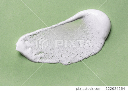 Gentle face mousse sample on green Gentle face mousse sample on green 122024264