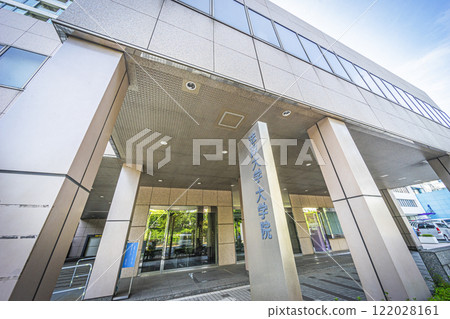 Hosei University Graduate School 122028161